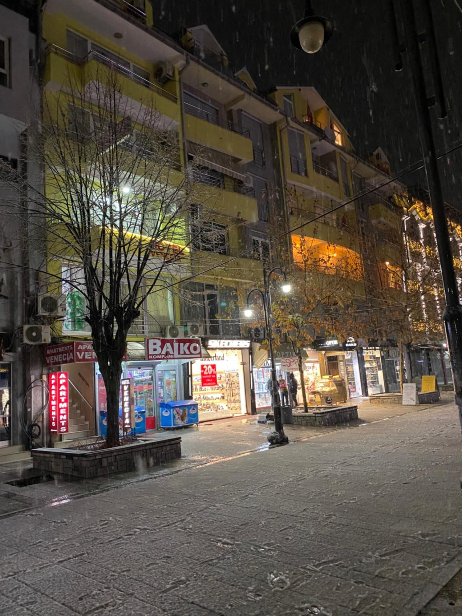 Hotel Venecia Apartments Struga Zewnętrze zdjęcie